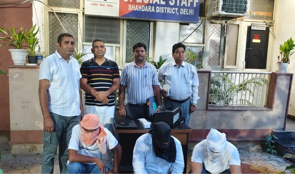Delhi : फर्जी 10वीं-12वीं की मार्कशीट बनाने वाले गिरोह के 3 शातिर आरोपी गिरफ्तार।