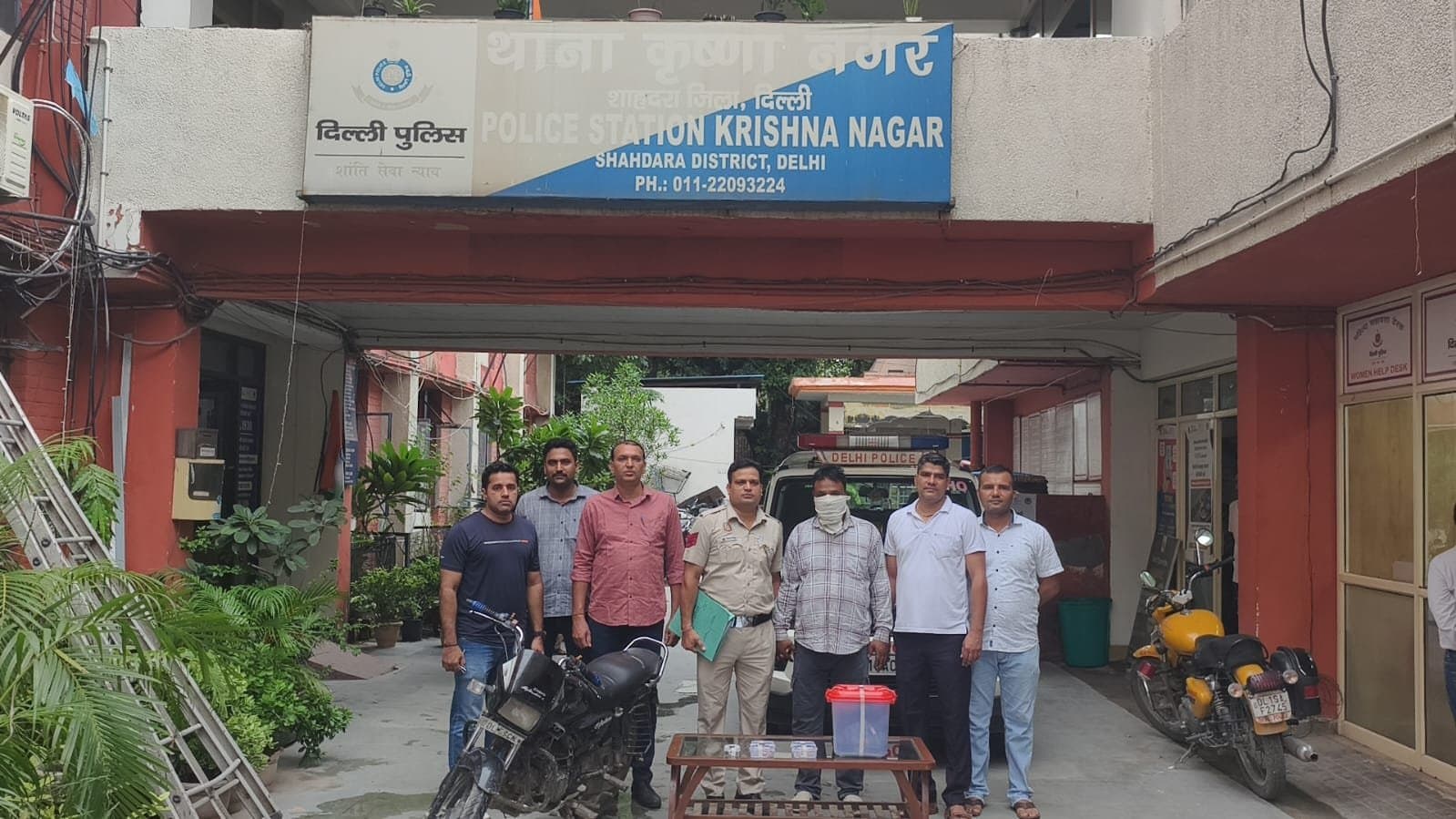 दिल्ली के कृष्णा नगर इलाके से चोरी की वारदात का पुलिस ने किया खुलासा