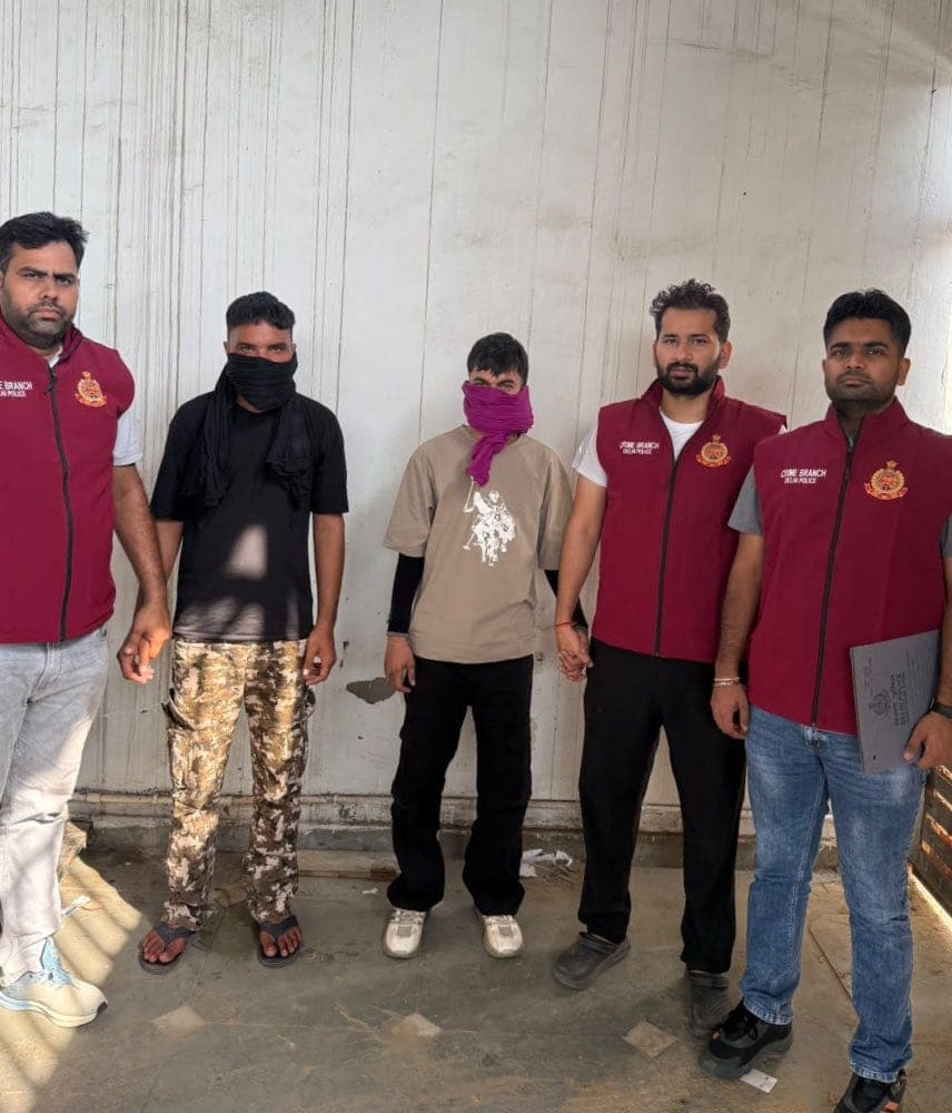 दिल्ली पुलिस क्राइम ब्रांच की बड़ी सफलता: कपिल सांगवान 'नंदू' और बंबीहा गैंग के 2 शूटर गिरफ्तार, हथियार बरामद..!